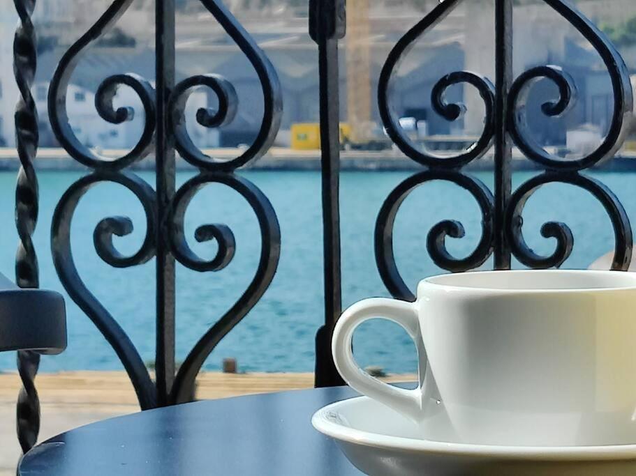 Deck 3 Savynomad Harbour Residences Wow Views Cospicua Екстериор снимка