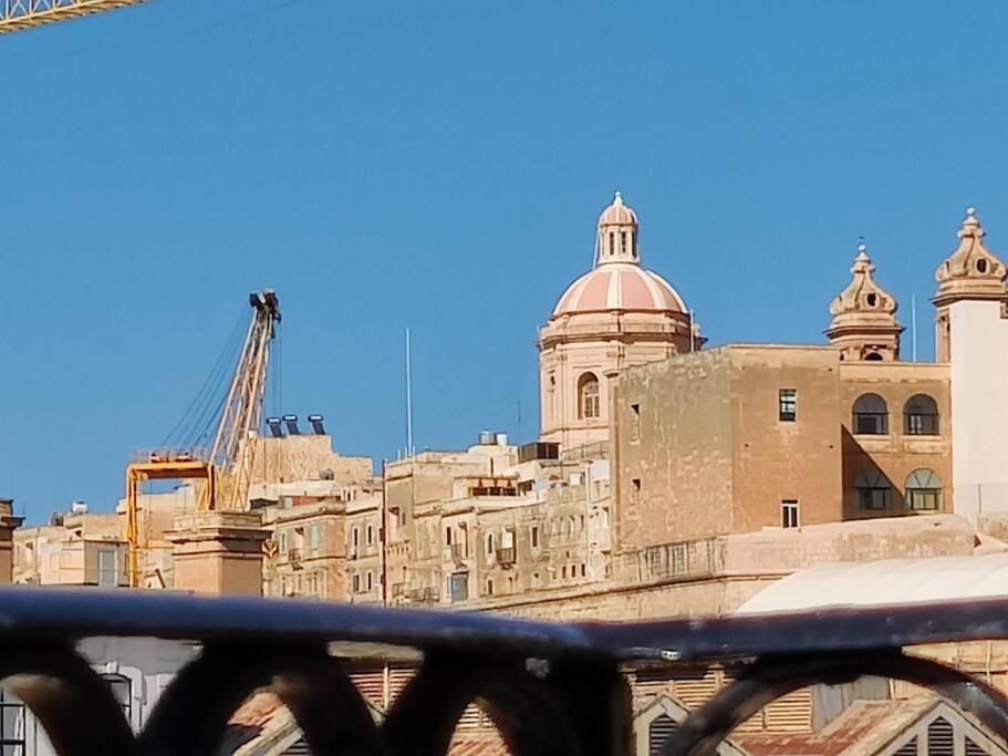 Deck 3 Savynomad Harbour Residences Wow Views Cospicua Екстериор снимка