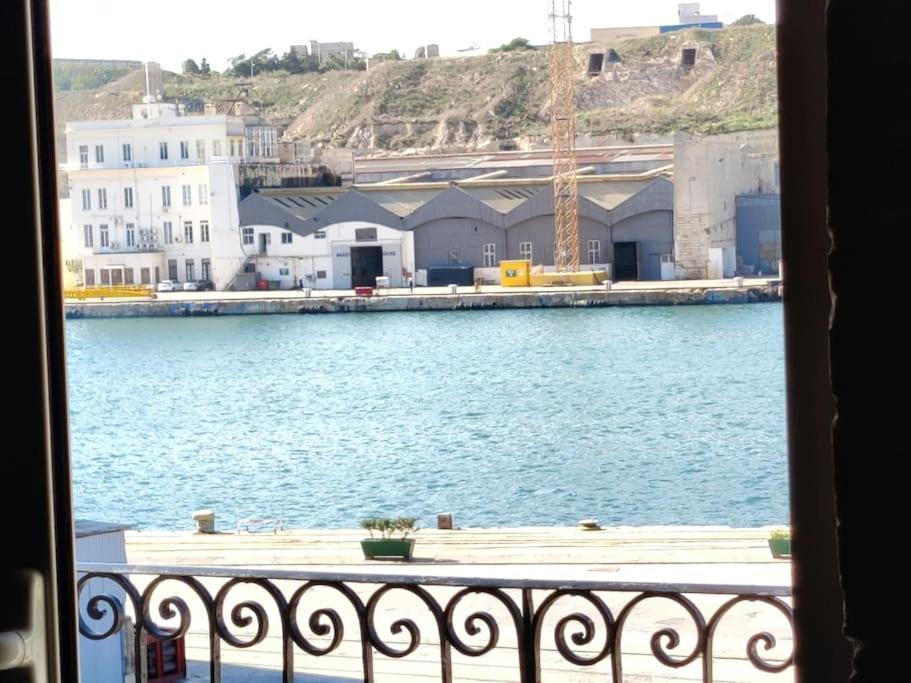 Deck 3 Savynomad Harbour Residences Wow Views Cospicua Екстериор снимка